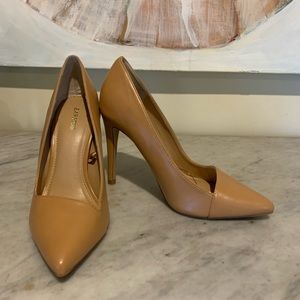 New with tags Express Camel faux leather Asymmetrical Closed Toe Pump